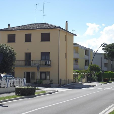 Casa Armanda Lägenhet Bibione Exteriör bild